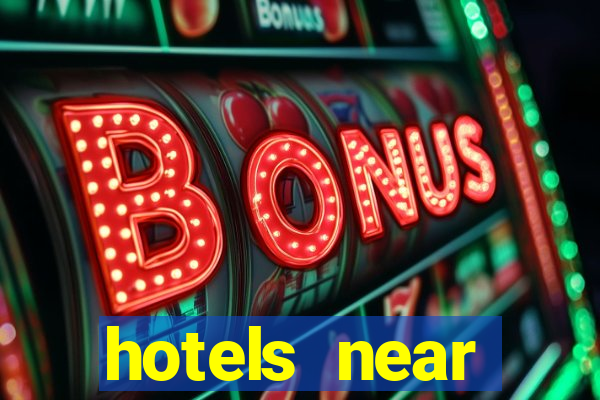 hotels near hollywood casino