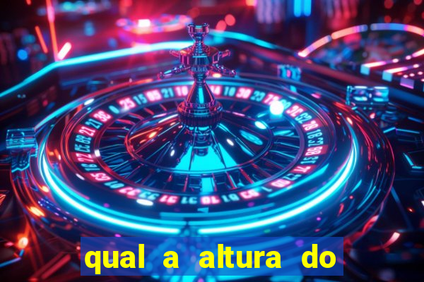 qual a altura do silvio santos