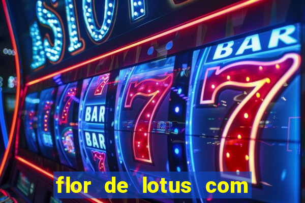 flor de lotus com lua tatuagem