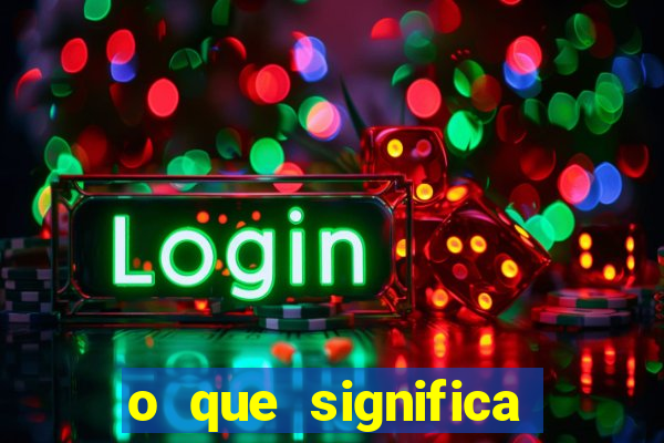 o que significa quando a luz acende sozinha