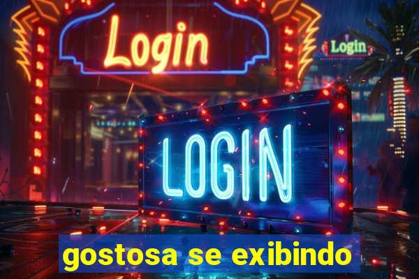 gostosa se exibindo