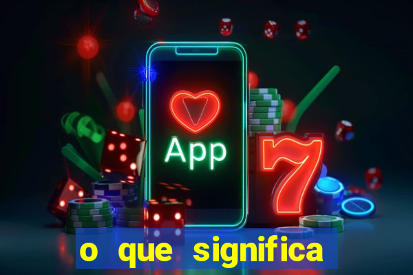o que significa quando a luz acende sozinha